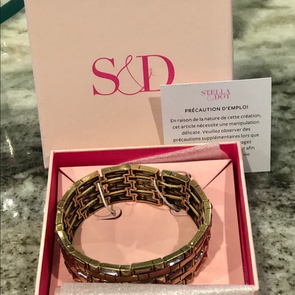 Stella & Dot Statement Bracelet Stretch Gold - Picture 4 of 5